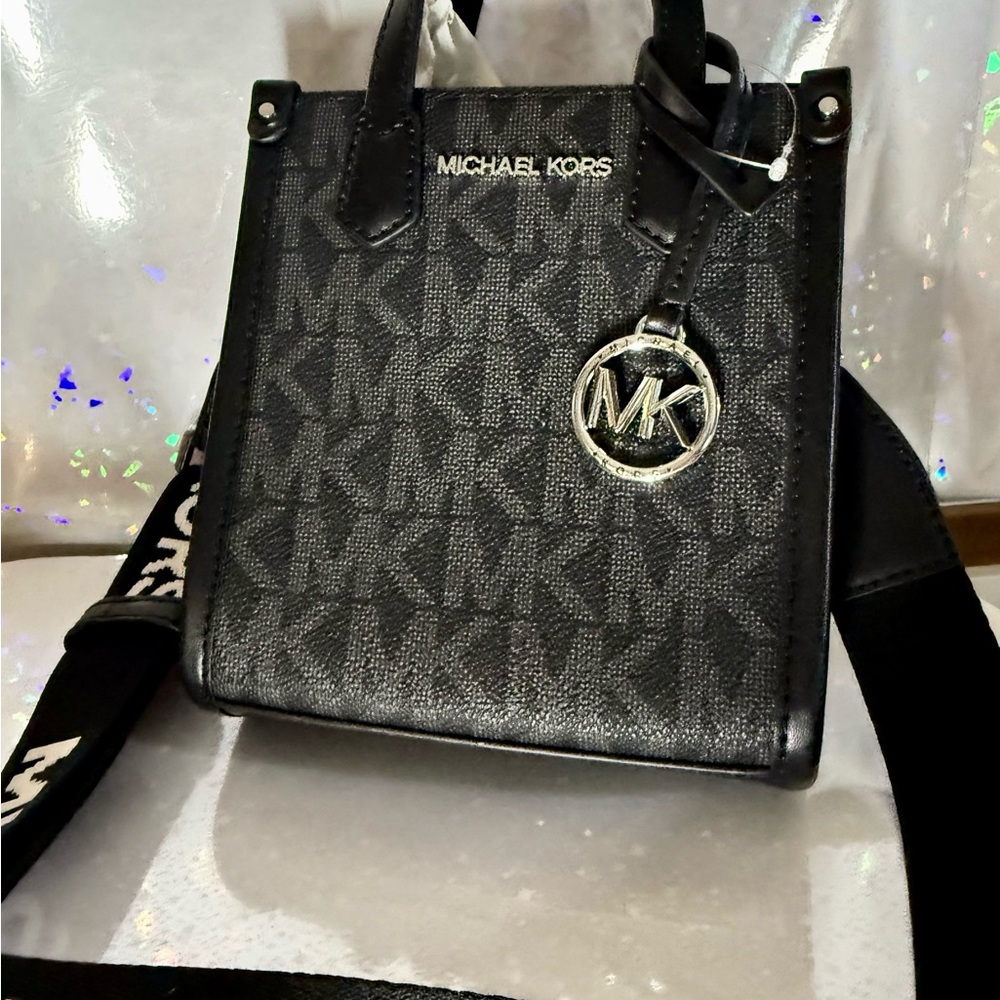 MK MAPLE XS Shopper Leather Tote Bag With Detachabl Strap BRAND NEW